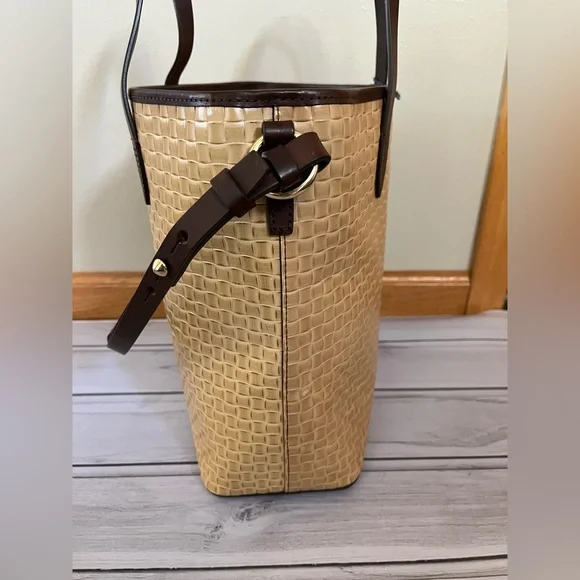 New Dooney & Bourke Lilliana natural brown woven leather strap handle tote purse - Picture 4 of 15